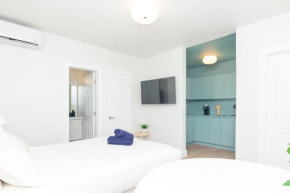 Newly Renovated Stylish Studio In El Portal #2